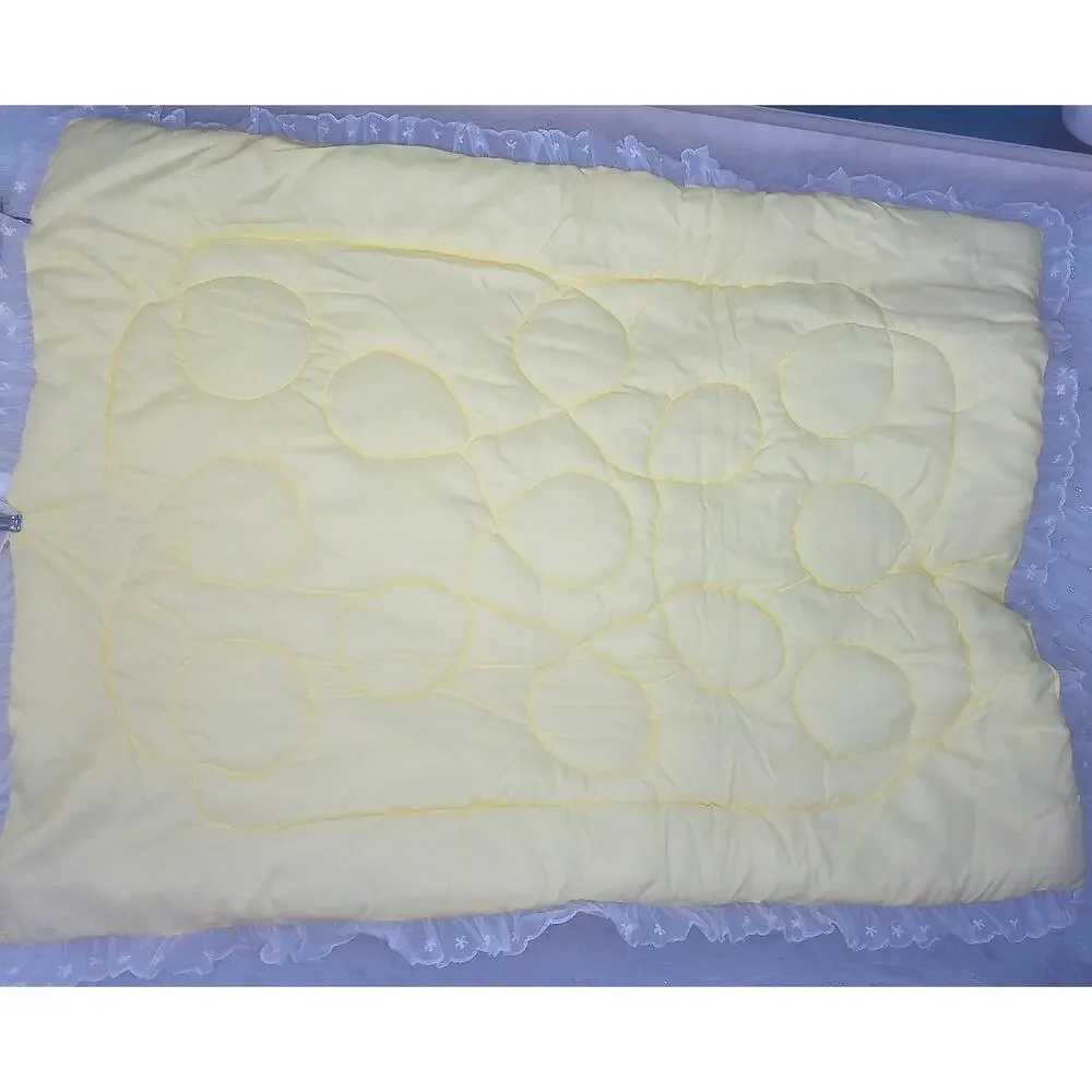 Vintage Standard Mattress Co Baby Quilted Baby Blanket Yellow Ruffle Kittens